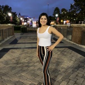 Meet your Posher, Mireya